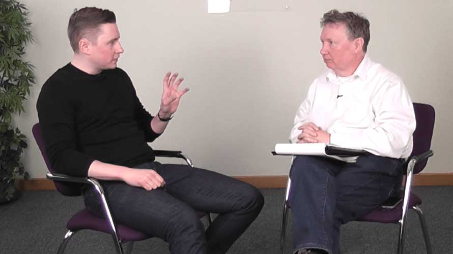 Ken McGaffin rozmawia z Rossem Tavendalem z Type A Media o wskazówkach dotyczących backlinków Top Majestic.